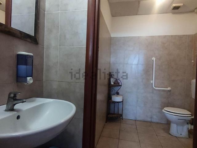 Locale in vendita di 116 m² in Via Risorgimento, 35