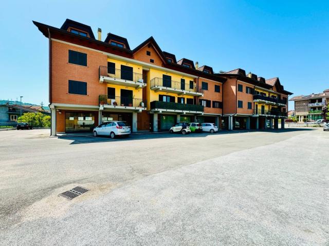 Locale in vendita di 116 m² in Contrada Case Campoli
