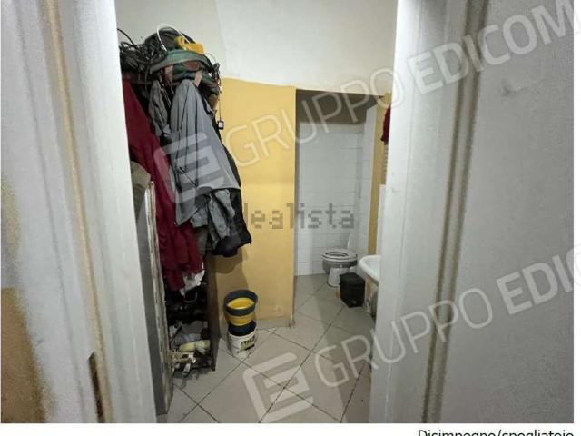 Locale in vendita di 117 m² in Via della Libertà, 31