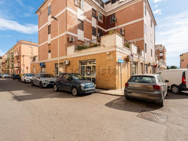 Locale in vendita di 117 m² in Via Tevere, 2