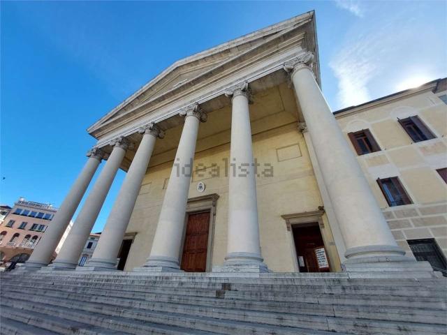 Locale in vendita di 118 m²