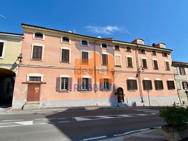 Locale in vendita di 118 m² in Via Gramsci, 4