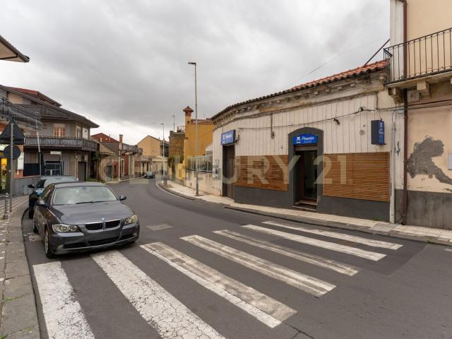 Locale in vendita di 118 m² in Via Umberto, 80