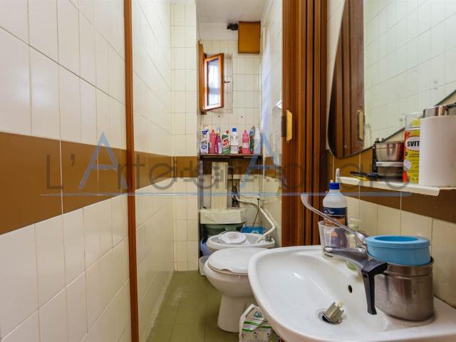 Locale in vendita di 119 m² in Via Giuseppe Jappelli