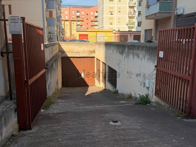Locale in vendita di 119 m² in Via Guido Jung, 9