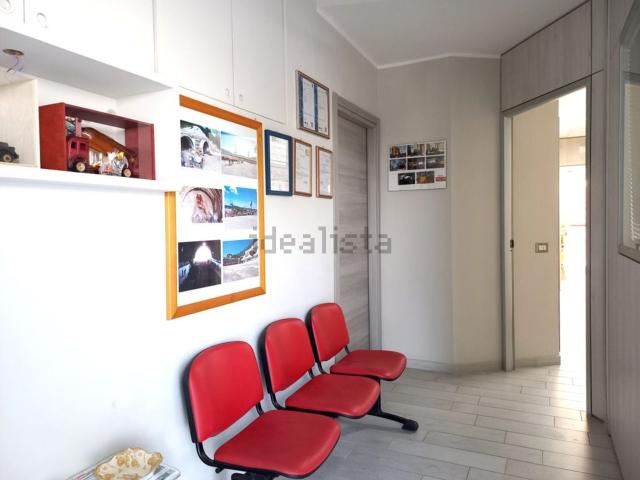 Locale in vendita di 119 m² in Via Ottaviano Ubaldini, 46