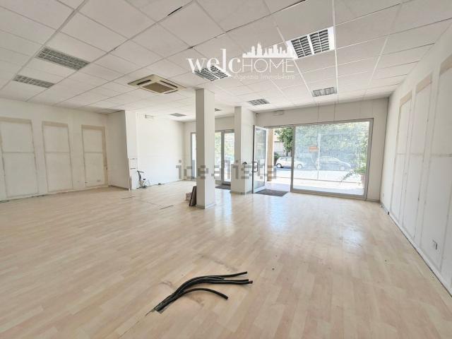 Locale in vendita di 119 m² in Via Roma