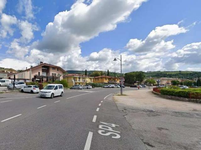 Locale in vendita di 11 m² in Via Giacomo Matteotti
