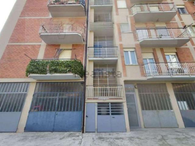 Locale in vendita di 11 m² in Via Lodovico Domenichi