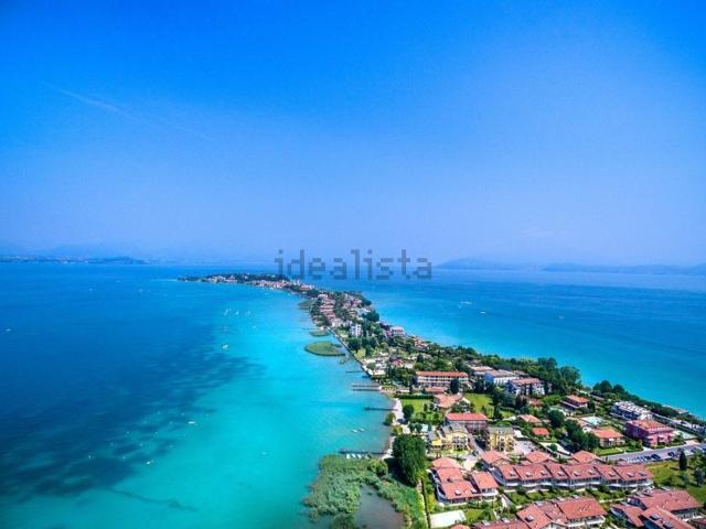 Locale in vendita di 1200 m²