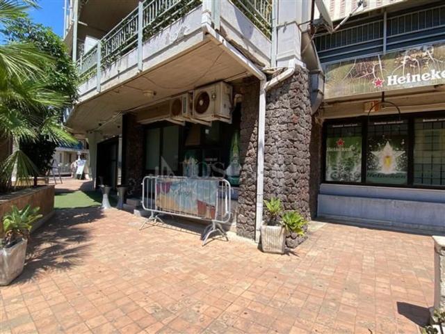 Locale in vendita di 1200 m² in Via Vulcano