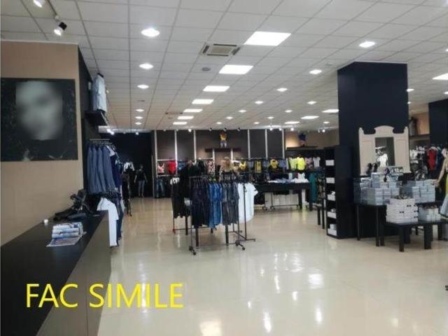 Locale in vendita di 120 m²