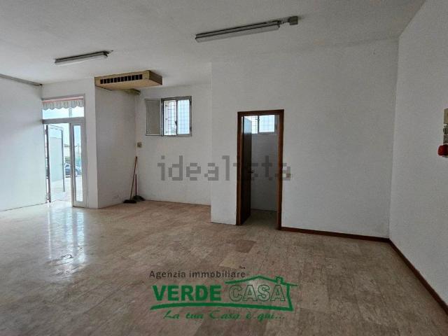 Locale in vendita di 120 m²