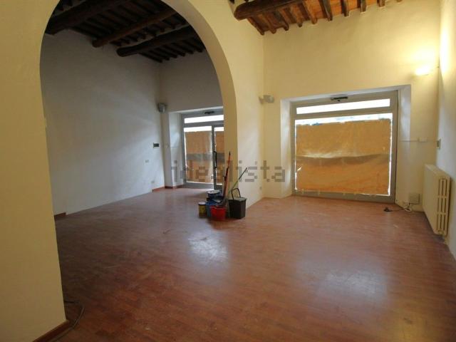 Locale in vendita di 120 m²