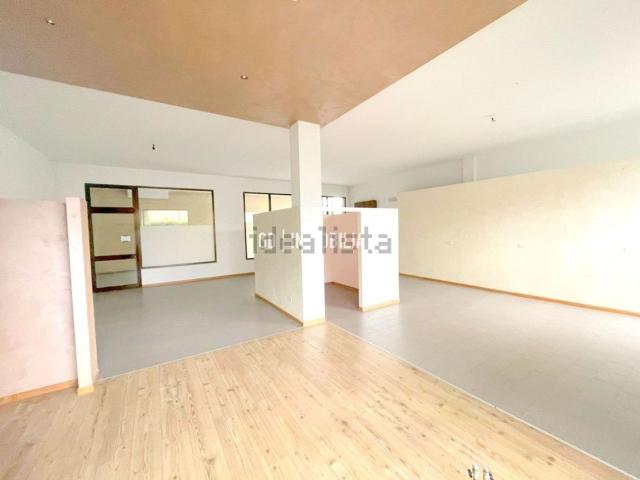 Locale in vendita di 120 m² in Via Giacomo Matteotti, 5