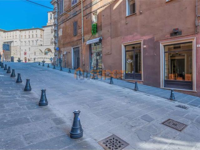 Locale in vendita di 120 m² in Via Guglielmo Calderini