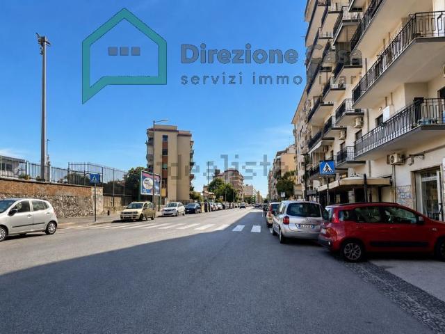 Locale in vendita di 120 m² in Via Diocleziano