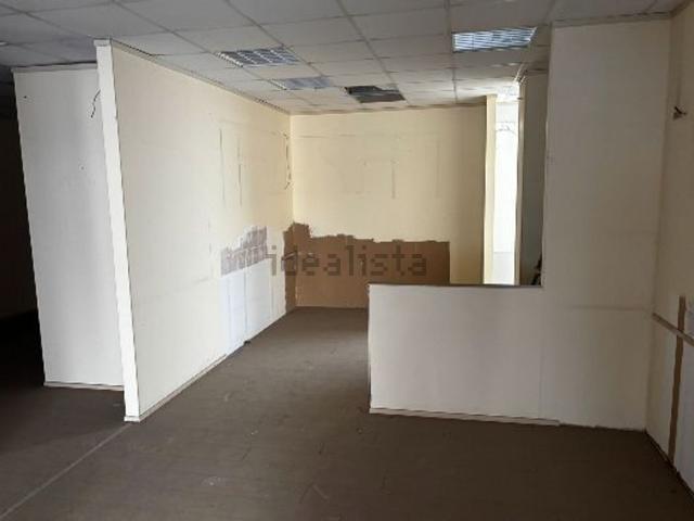 Locale in vendita di 120 m² in Via Fabio, 62