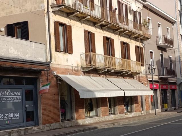 Locale in vendita di 120 m² in Via Mazzini Giuseppe