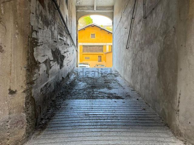 Locale in vendita di 120 m² in Via Merano