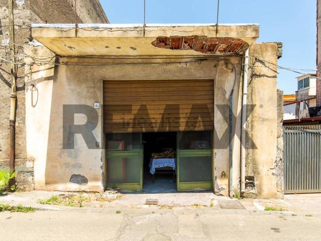 Locale in vendita di 120 m² in Via Musumeci, 46