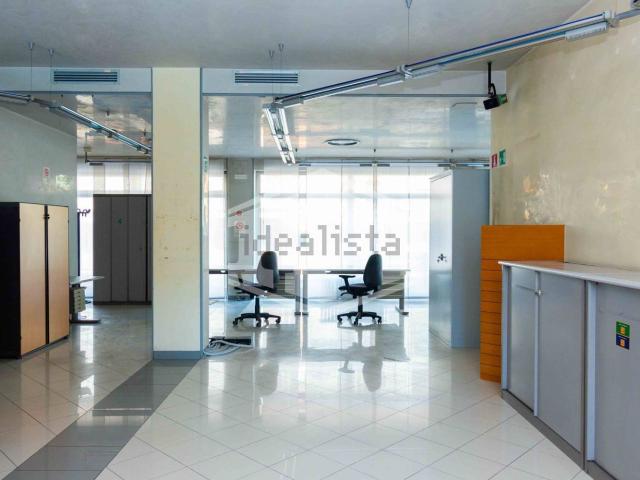 Locale in vendita di 120 m² in Via Nazareth