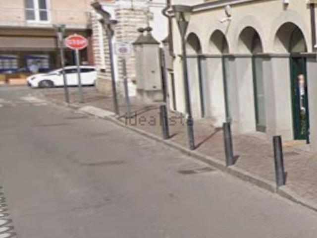 Locale in vendita di 120 m² in Via S. Bonomelli, 150