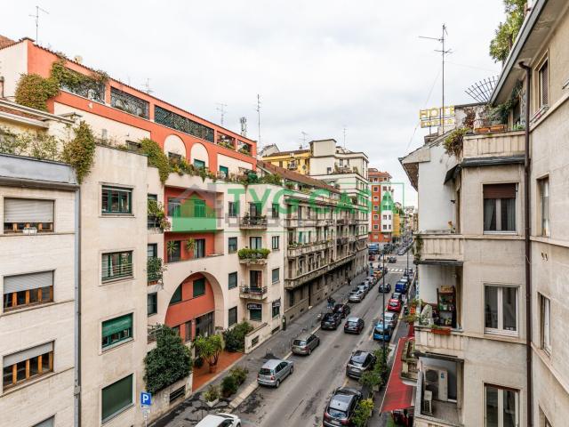 Locale in vendita di 120 m² in Via Soperga, 19