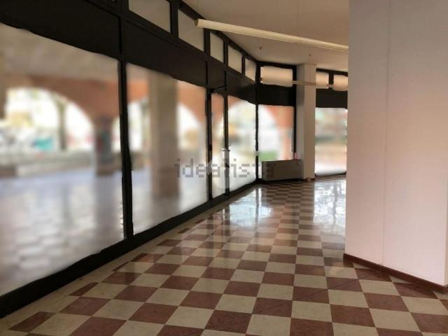 Locale in vendita di 120 m² in Via San Marco, 9