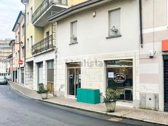 Locale in vendita di 120 m² in Via San Martino