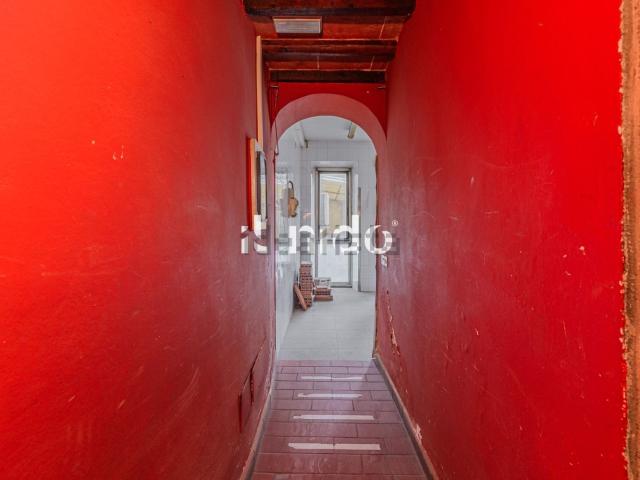 Locale in vendita di 120 m² in Via San Zanobi