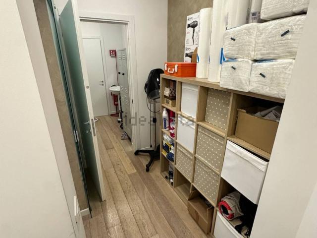 Locale in vendita di 120 m² in Via Principe Umberto, 15