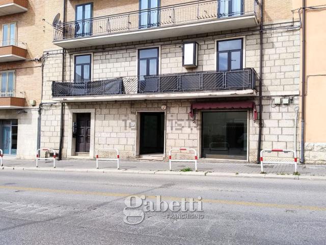 Locale in vendita di 120 m² in Viale XXIV Maggio