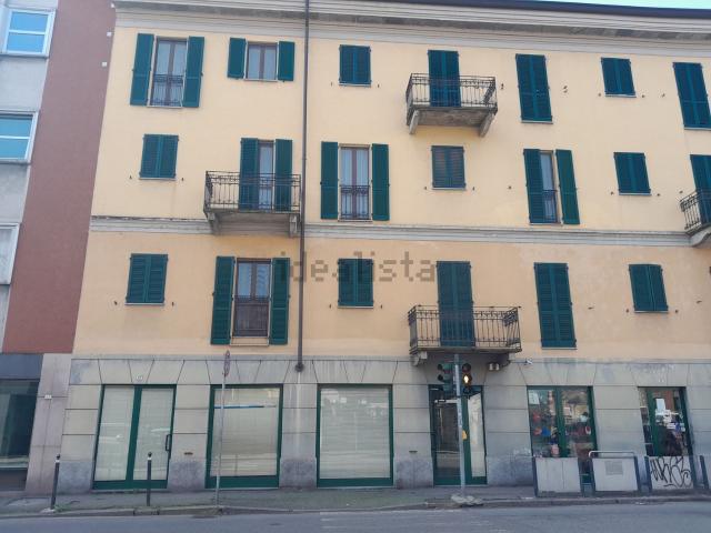 Locale in vendita di 120 m² in Viale Dante Alighieri, 22
