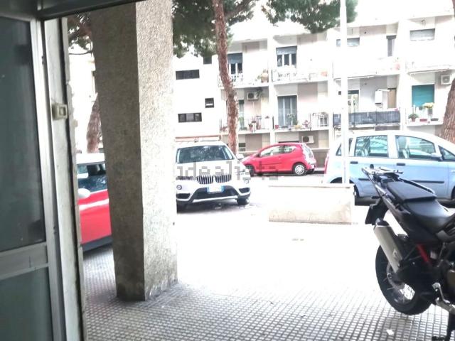 Locale in vendita di 120 m² in Viale Principe Umberto, 111