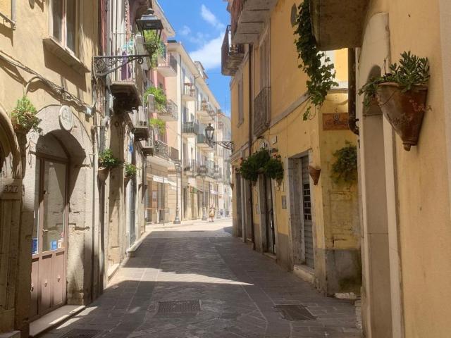 Locale in vendita di 120 m² in Corso Marcelli, 309
