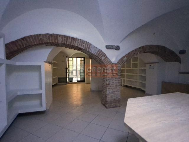 Locale in vendita di 121 m² in Via Torlaro