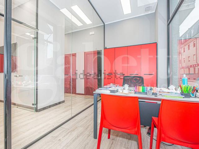Locale in vendita di 121 m² in Corso Unione Sovietica, 241