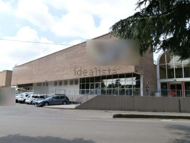 Locale in vendita di 122 m² in Via di Mezzo