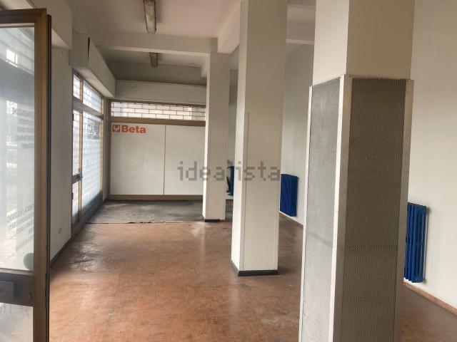 Locale in vendita di 122 m² in Via Francesco Ferrucci, 520
