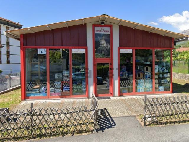 Locale in vendita di 122 m² in Via matteotti, 3