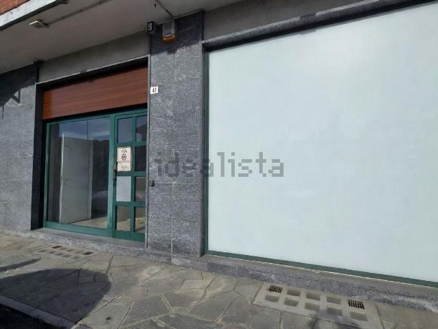 Locale in vendita di 122 m² in Strada Canelli, 46