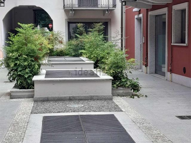 Locale in vendita di 123 m² in Via Cavour, 13