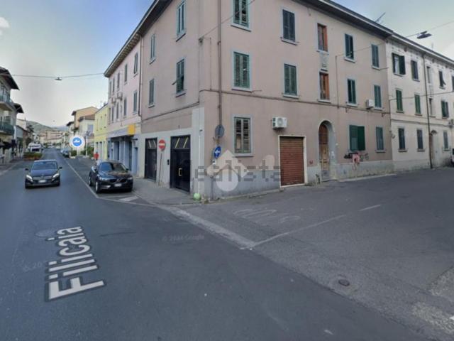 Locale in vendita di 123 m² in Via Vincenzo da Filicaia, 34