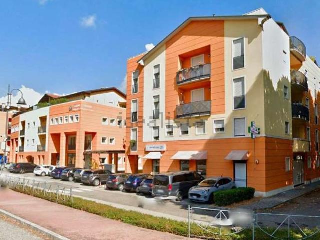 Locale in vendita di 123 m² in Piazzale Mariano Rumor, 20