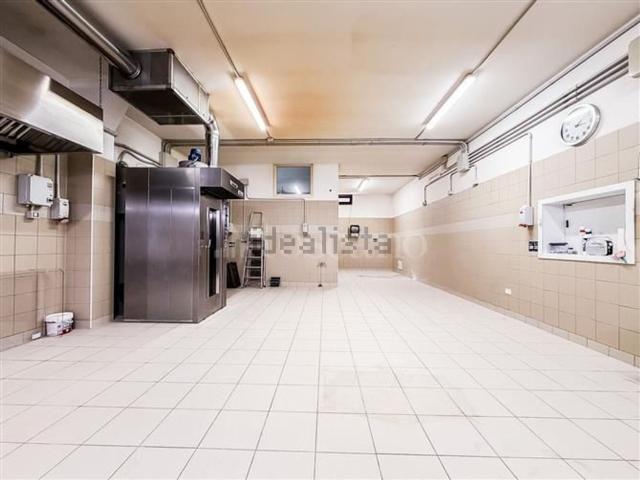 Locale in vendita di 124 m² in Viale Aldo Moro