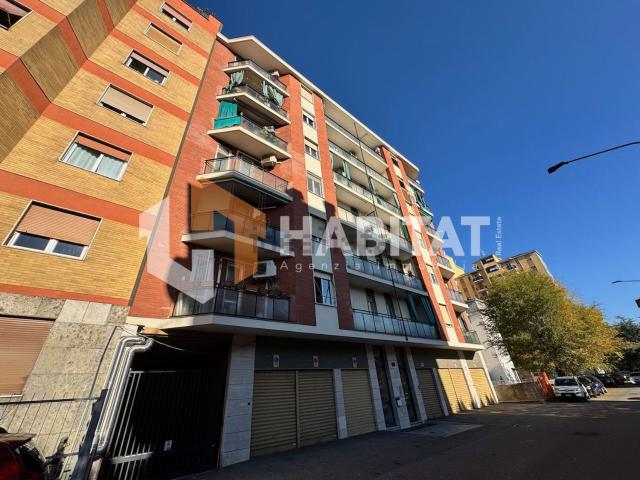 Locale in vendita di 124 m² in Viale Fulvio Testi, 190