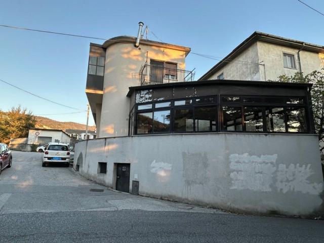 Locale in vendita di 125 m²