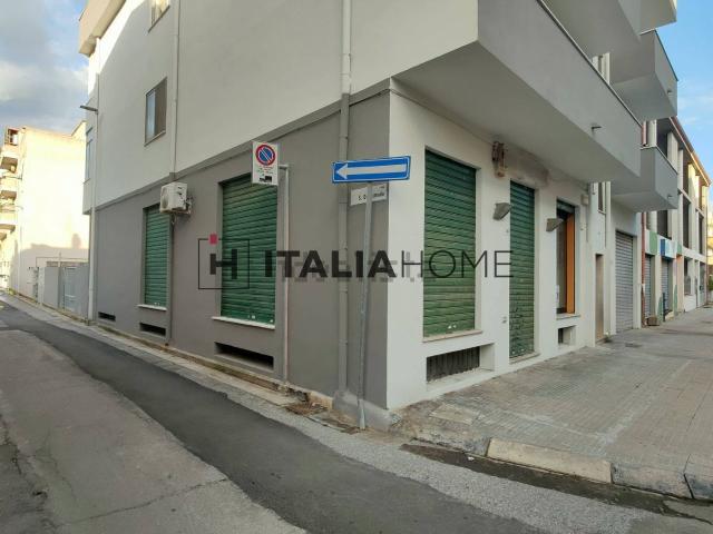 Locale in vendita di 125 m² in Via Carmine, 195