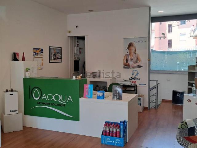 Locale in vendita di 125 m² in Via Antonio Gramsci, 37